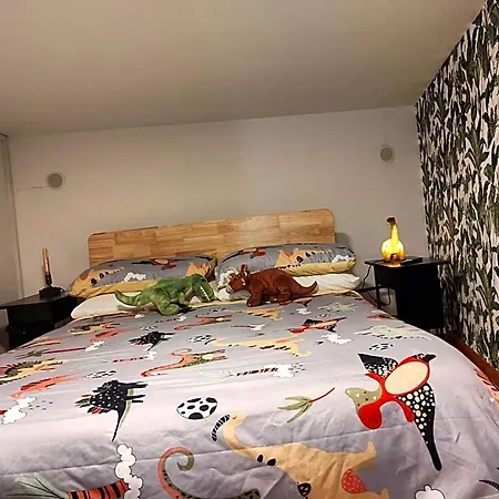 Jurassic House Neapel